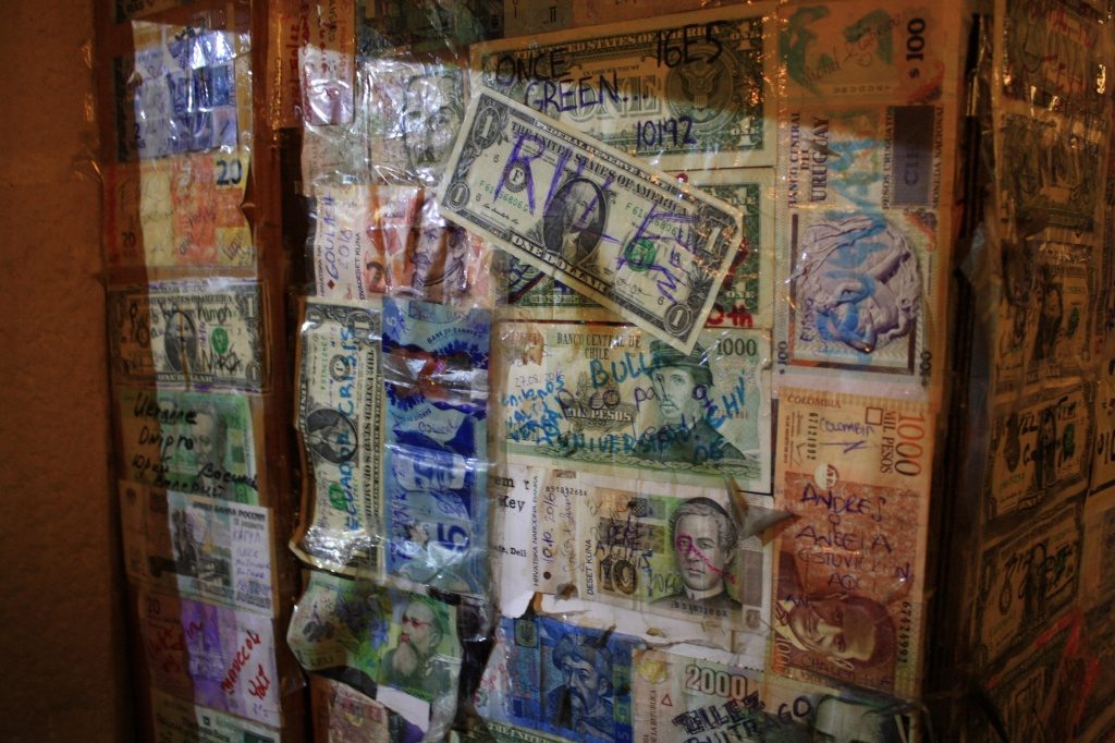 Defaced banknotes